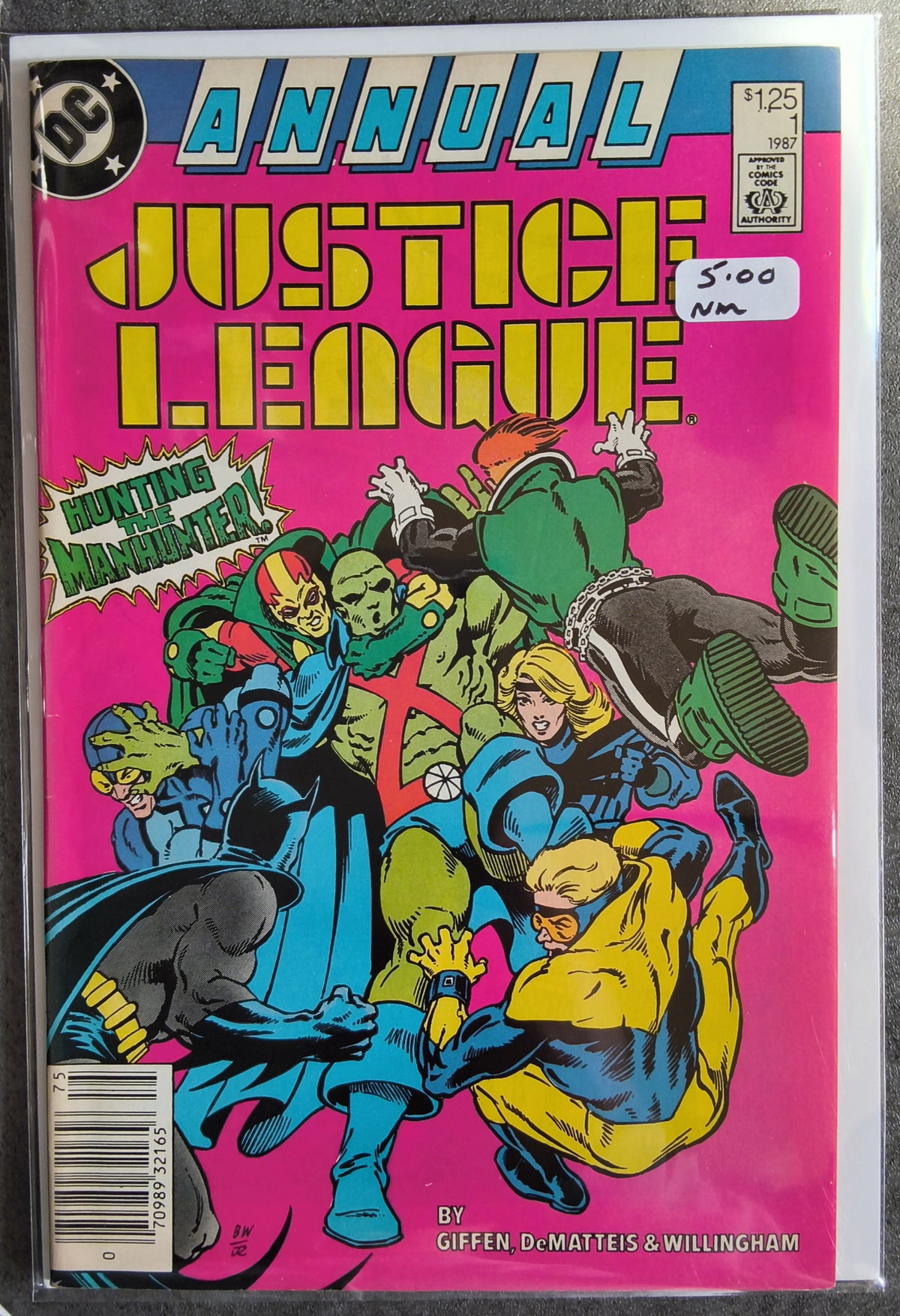 Justice League Amer Annual #001 Newsstand Edition