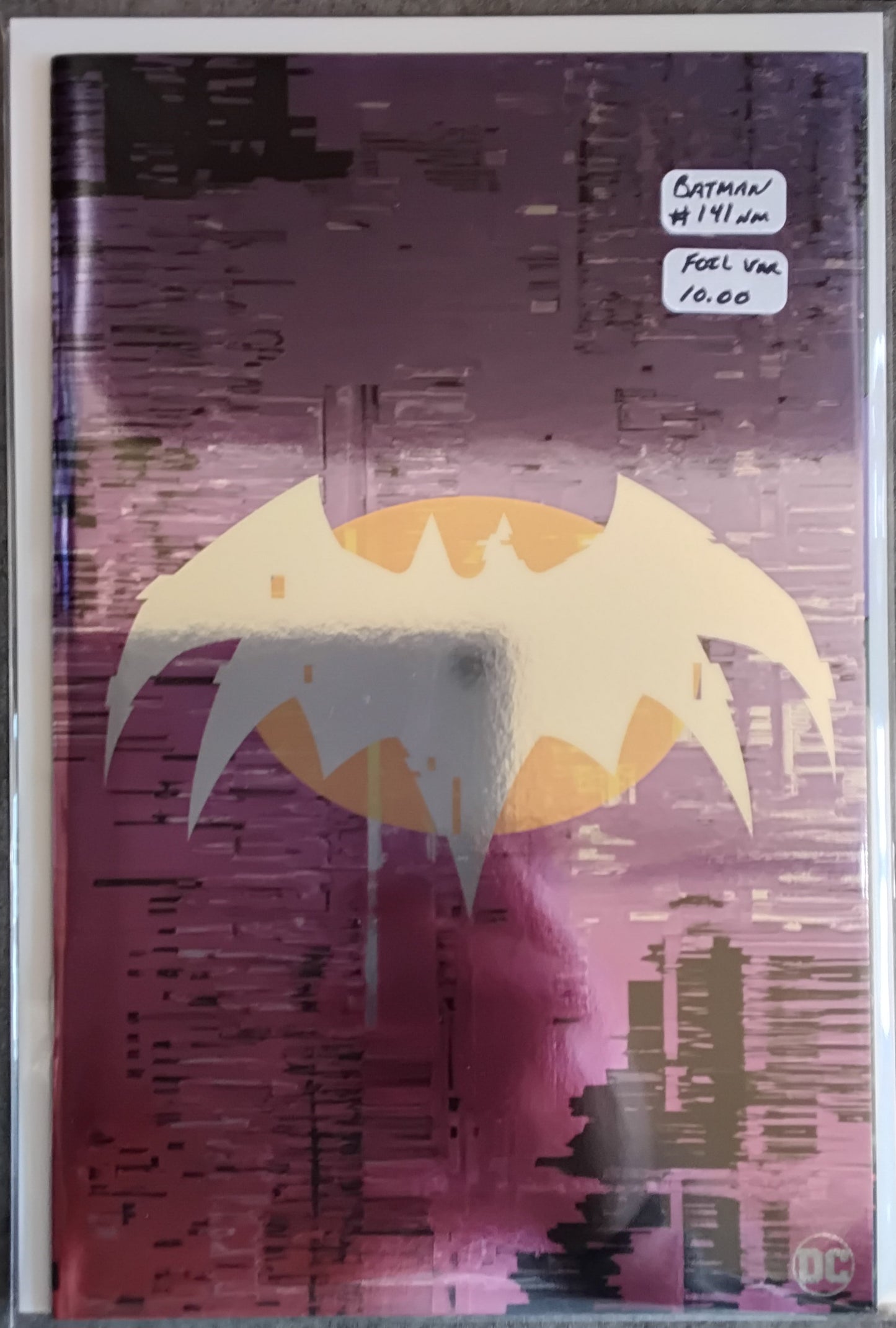 Batman (Rebirth) #141 Bat Symbol Zur-En-Arrh Foil Variant Cover