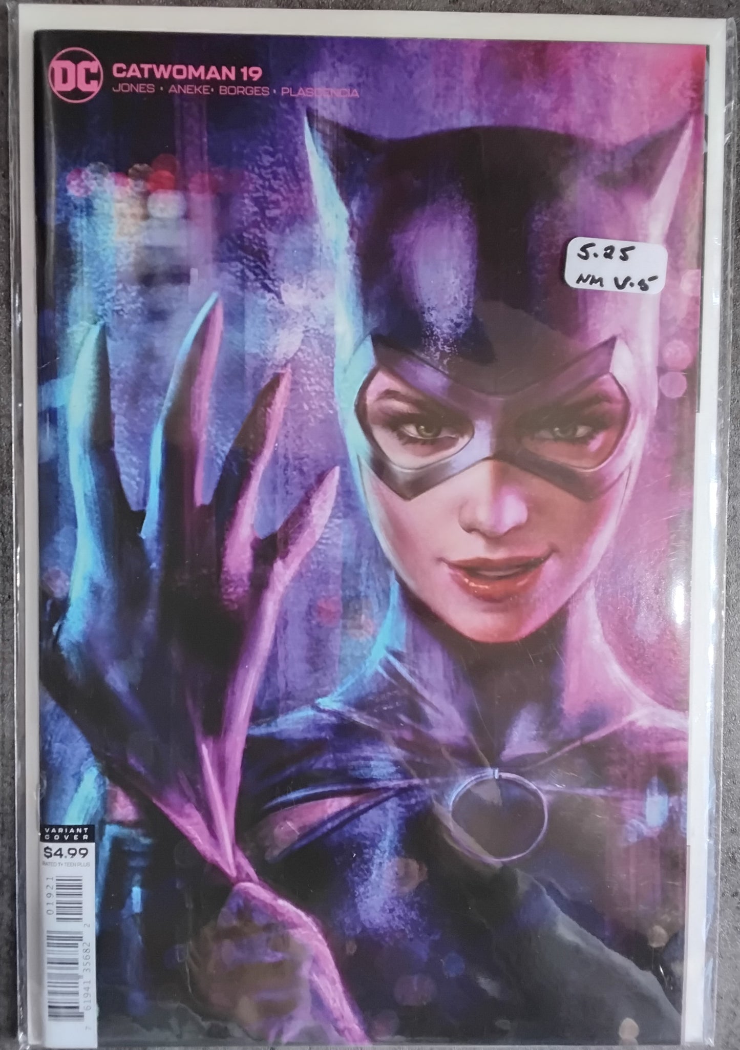 Catwoman Vol. 5 #19 Ian McDonald Variant Cover