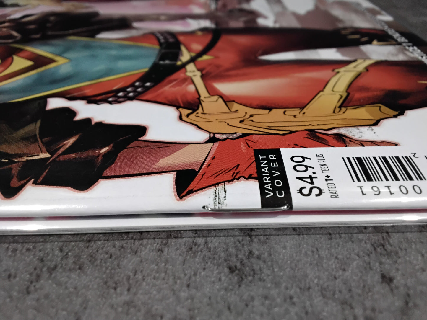 Young Justice Vol. 3 #01 Jorge Jimenez "Superboy" Variant Cover