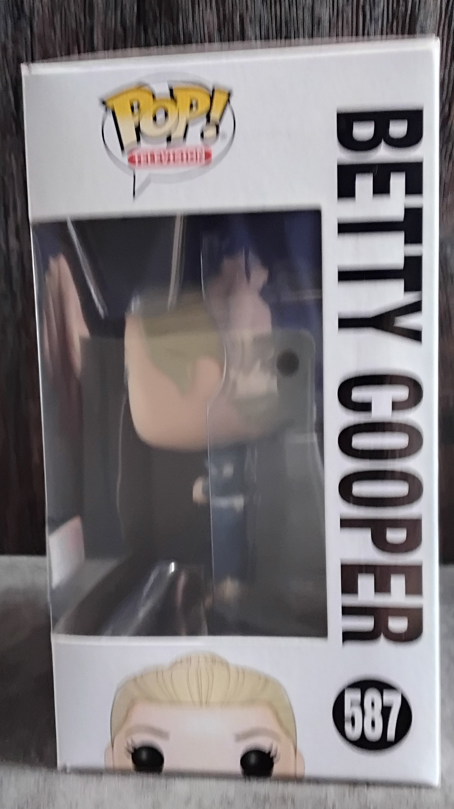 Pop! Television Betty Cooper #587 Hot Topic Exclusive Pre-Release