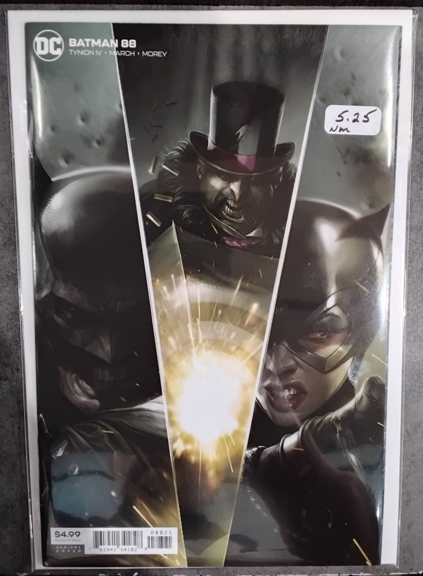 Batman (Rebirth) #088 Francesco Mattina Card Stock Variant Cover