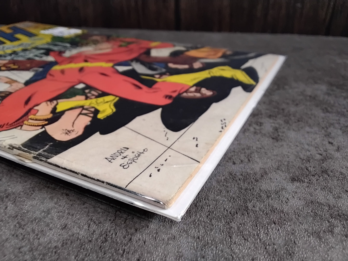 Flash Vol. 1 #185 (One Loose Staple)