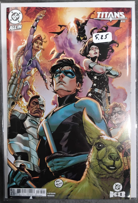 Titans Vol 4 #32 Brad Walker Card Stock Variant Cover