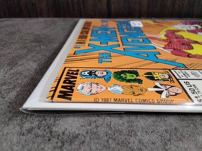 X-Men Vs The Avengers #1