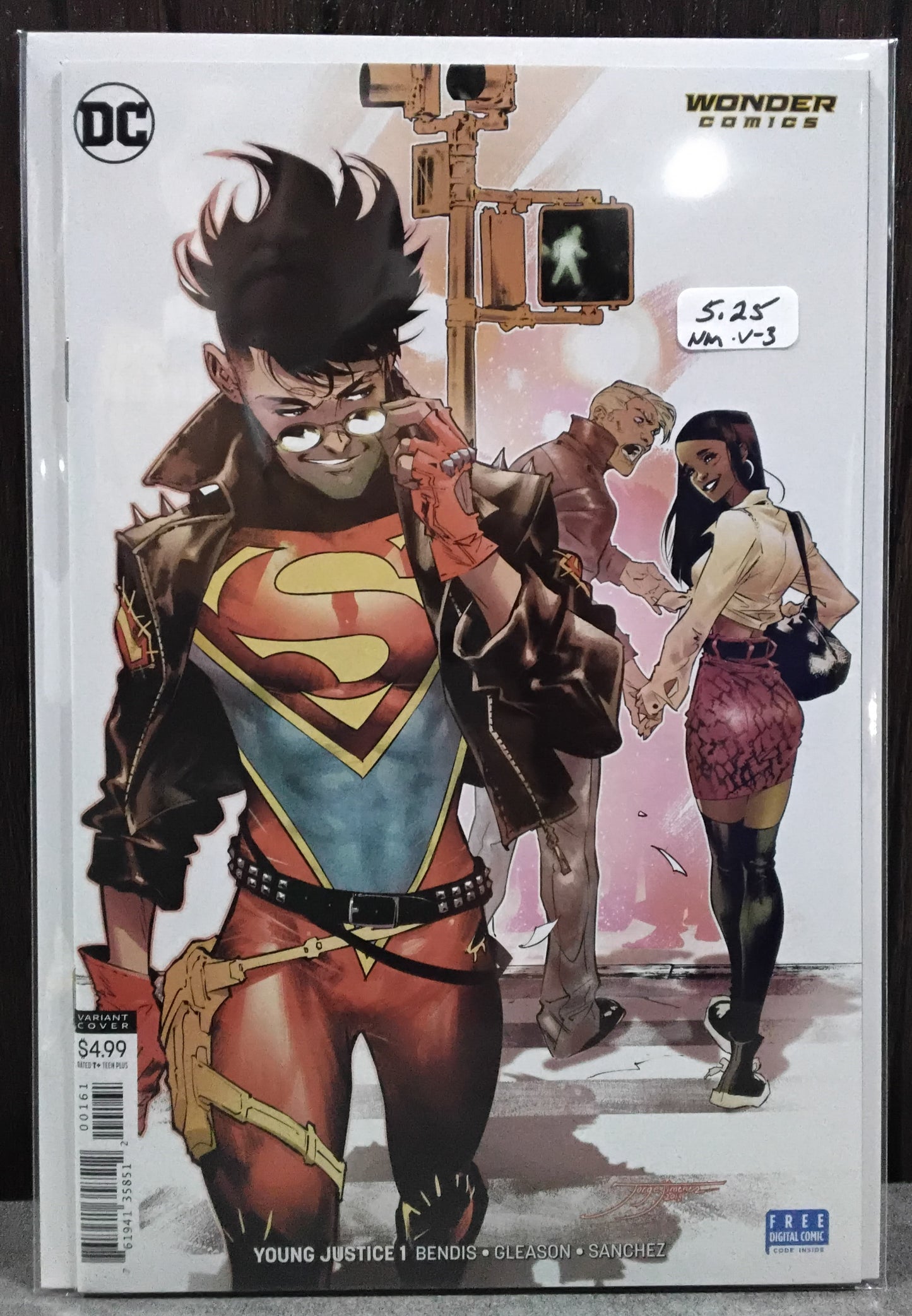 Young Justice Vol. 3 #01 Jorge Jimenez "Superboy" Variant Cover